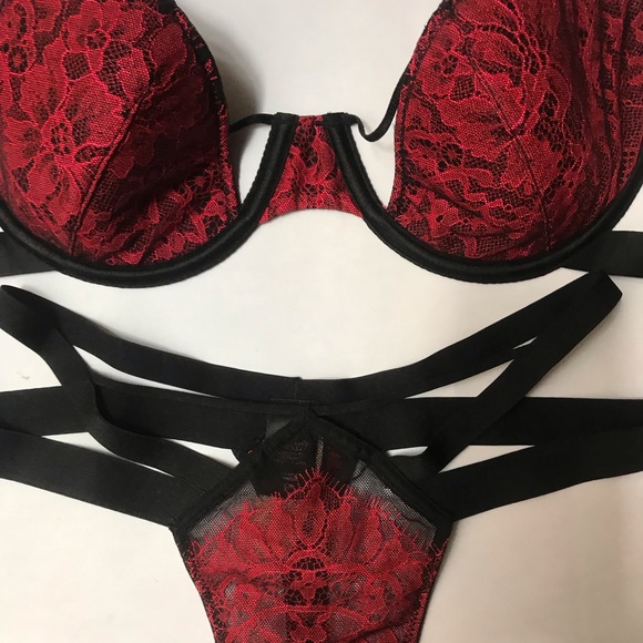 Victorias Secret Very Sexy Strappy Demi - Bra & Thong  Set - 32DD S Thong NWT - Picture 3 of 5